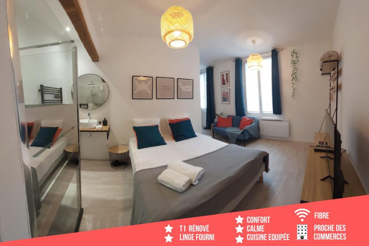 Artpink - Ideal Pros - Proche Commerces - Agathor Монлюсон Екстер'єр фото